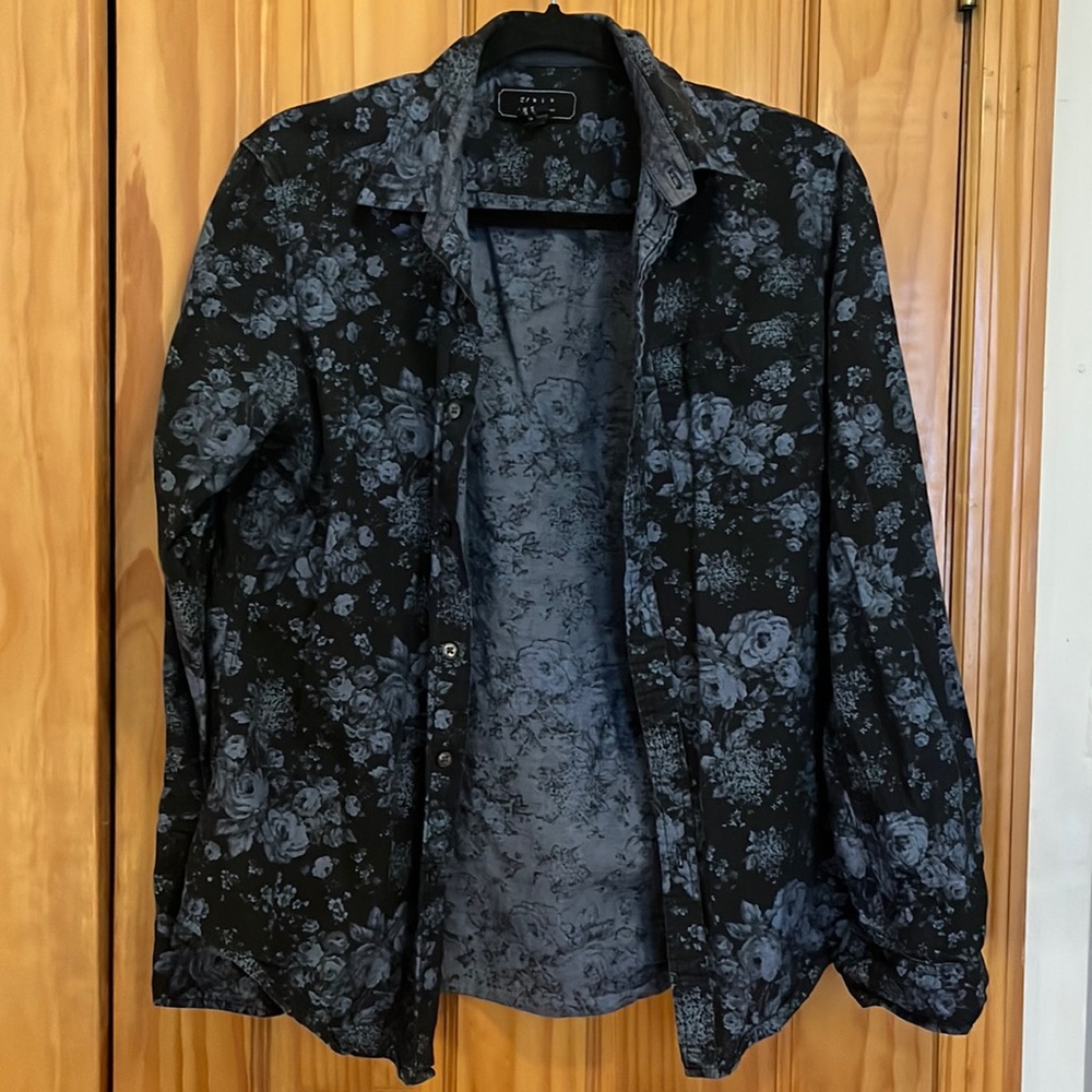 American eagle floral button down